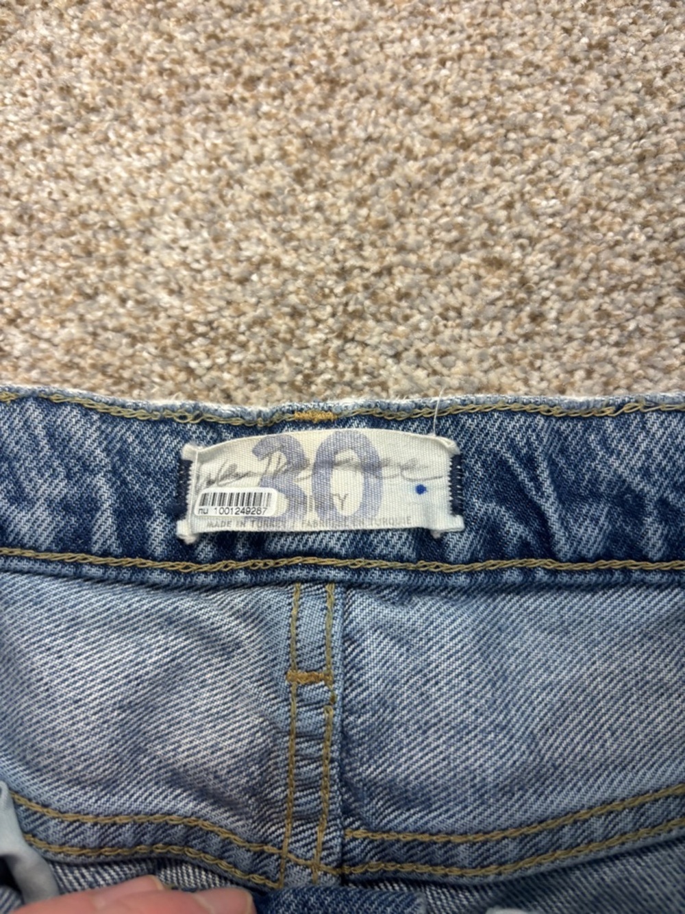 FREE PEOPLE Ripped Distressed Raw Hem High Rise Size 30 - Picture 6 of 10